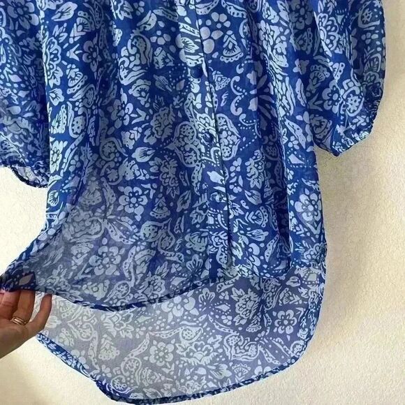 Cabi off the shoulder high low sheer top S Beachy Upscale Vacation - Picture 4 of 9